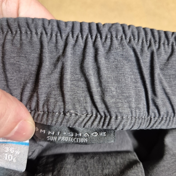 Columbia Gray Shorts with Green Accents 2521/546 - Picture 5 of 7